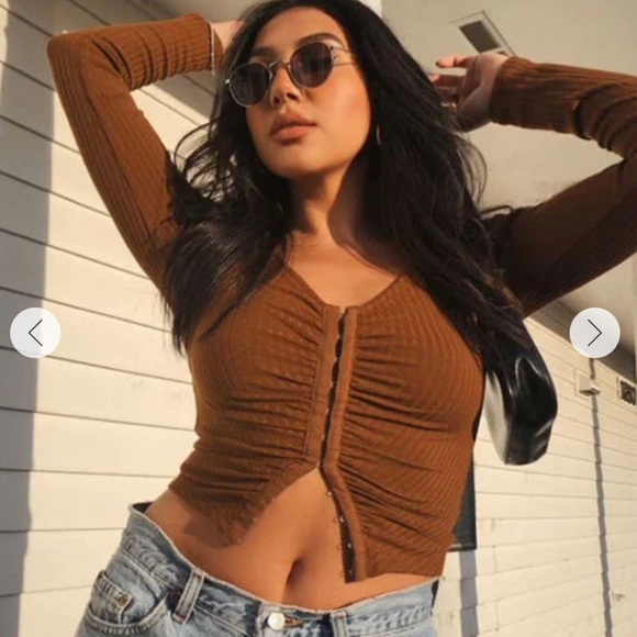 FOREVER 21 Lavender Purple Long Sleeve Knit Hook Eye Front Crop Top Size Small - Picture 12 of 14